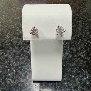 14k natural diamond stud earrings